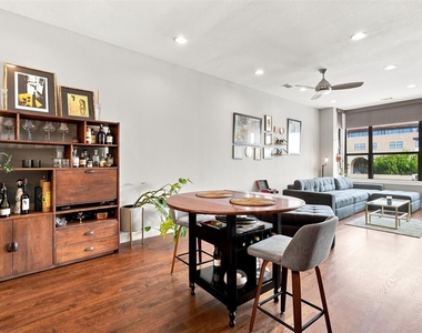 1114 S Adams Street - Photo Thumbnail 18