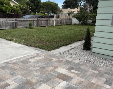 527 S L Street - Photo Thumbnail 14
