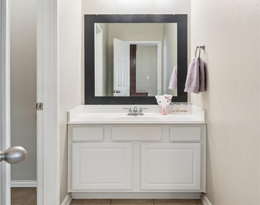 1301 Bramble Lane - Photo Thumbnail 31