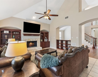 1301 Bramble Lane - Photo Thumbnail 14
