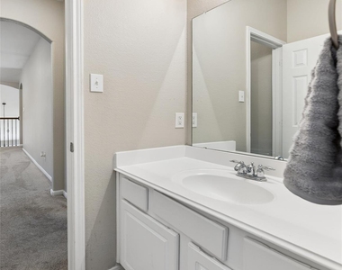 1301 Bramble Lane - Photo Thumbnail 28
