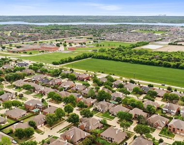 1301 Bramble Lane - Photo Thumbnail 39