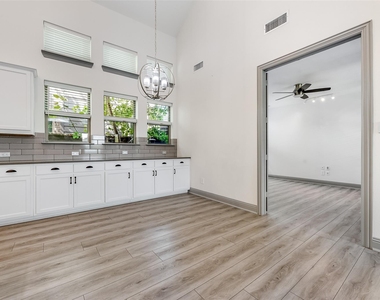 4325 Smokey Quartz Lane - Photo Thumbnail 15