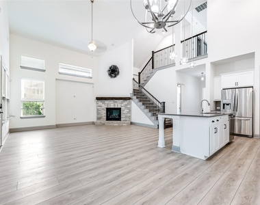 4325 Smokey Quartz Lane - Photo Thumbnail 8