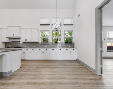4325 Smokey Quartz Lane - Photo Thumbnail 14