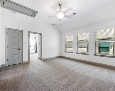4325 Smokey Quartz Lane - Photo Thumbnail 33