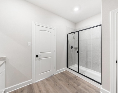 1021 Cedar Street - Photo Thumbnail 5