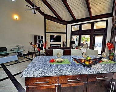 6910 Skillman Street - Photo Thumbnail 15