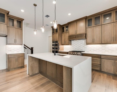 3380 Betony Street - Photo Thumbnail 6