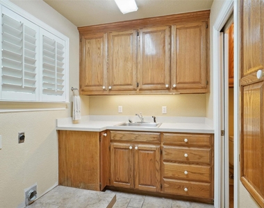 23 Oak Forrest Circle - Photo Thumbnail 11