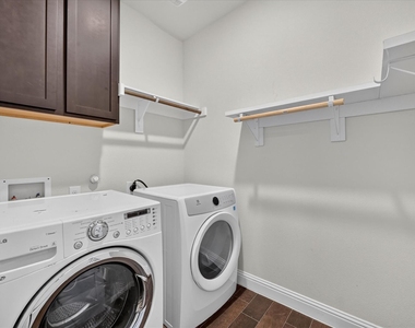 11324 Blaze Street - Photo Thumbnail 10