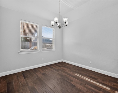 11324 Blaze Street - Photo Thumbnail 5