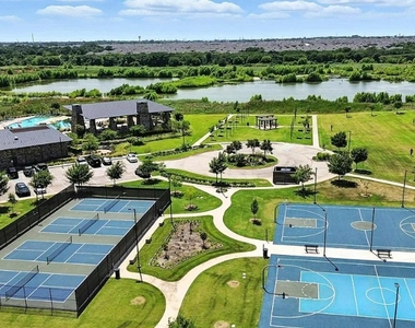 11324 Blaze Street - Photo Thumbnail 22