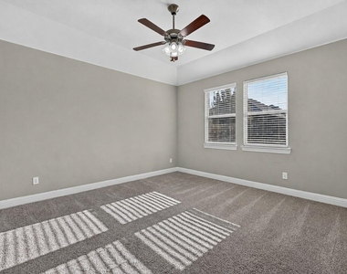 11324 Blaze Street - Photo Thumbnail 15