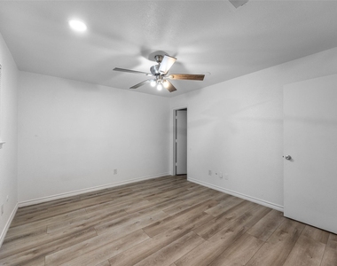 5221 Cordova Avenue - Photo Thumbnail 17