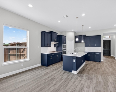 1026 Camphor Street - Photo Thumbnail 7
