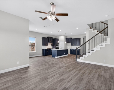 1026 Camphor Street - Photo Thumbnail 4