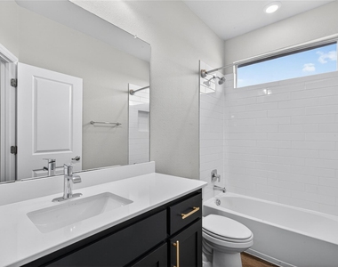 1026 Camphor Street - Photo Thumbnail 20