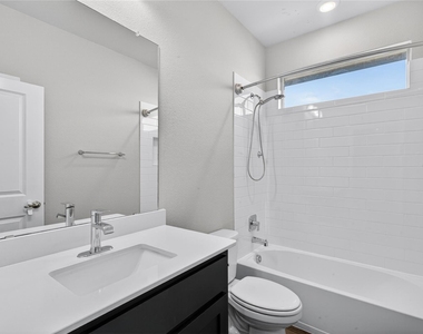 1026 Camphor Street - Photo Thumbnail 18