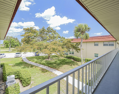 41 Woodland Drive - Photo Thumbnail 3