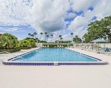 41 Woodland Drive - Photo Thumbnail 24