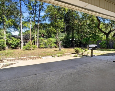 832 Overhill Drive - Photo Thumbnail 13