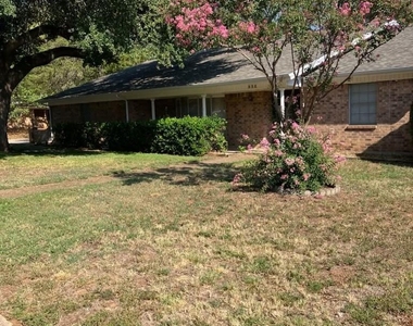 832 Overhill Drive - Photo Thumbnail 1