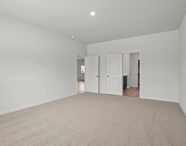 9621 Logan Square Drive - Photo Thumbnail 7
