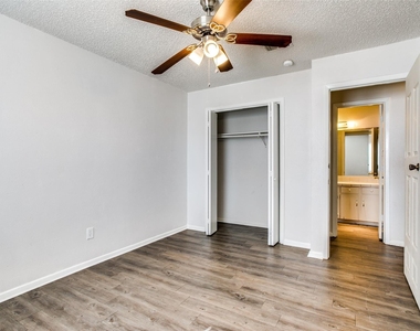 105 Peach Street - Photo Thumbnail 8