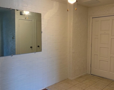 2126 Fleur De Lis Court - Photo Thumbnail 25