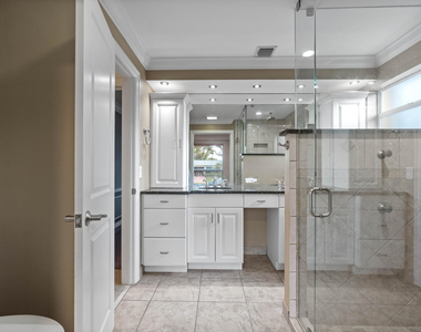 3697 Holly Drive - Photo Thumbnail 14