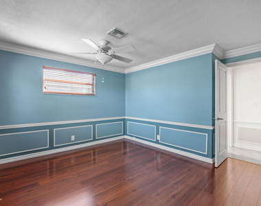 3697 Holly Drive - Photo Thumbnail 18