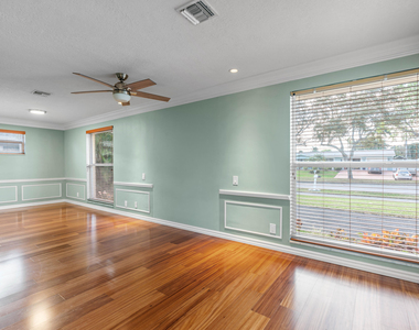 3697 Holly Drive - Photo Thumbnail 13
