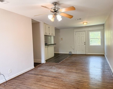 1322 Biggs Terrace - Photo Thumbnail 4