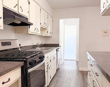 1322 Biggs Terrace - Photo Thumbnail 8