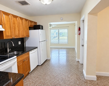 5456 Ne 1st Avenue - Photo Thumbnail 17