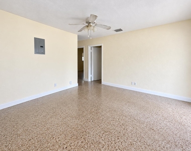 5456 Ne 1st Avenue - Photo Thumbnail 18