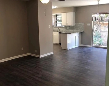 2936 Hunting Drive - Photo Thumbnail 1
