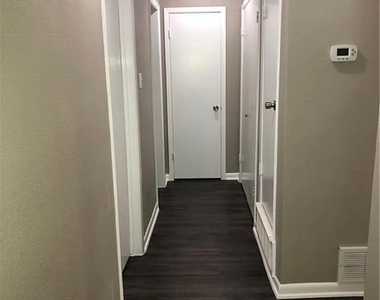 2936 Hunting Drive - Photo Thumbnail 8