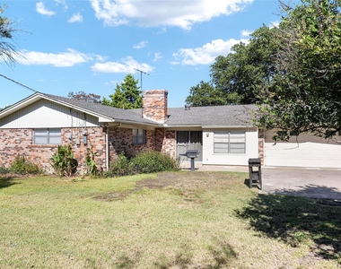 3170 Golfing Green Drive - Photo Thumbnail 22