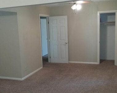 910 Westmoreland Street - Photo Thumbnail 13