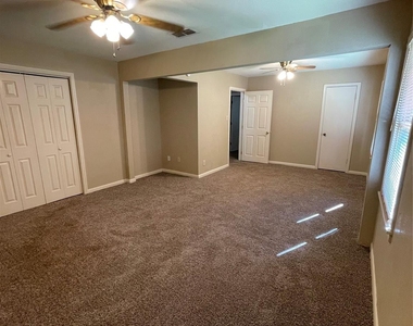 910 Westmoreland Street - Photo Thumbnail 1