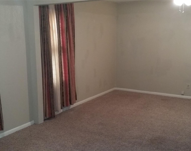 910 Westmoreland Street - Photo Thumbnail 7