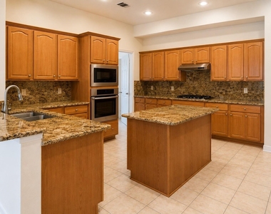 212 Longview Court - Photo Thumbnail 3