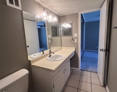 5604 Boca Raton Boulevard - Photo Thumbnail 12