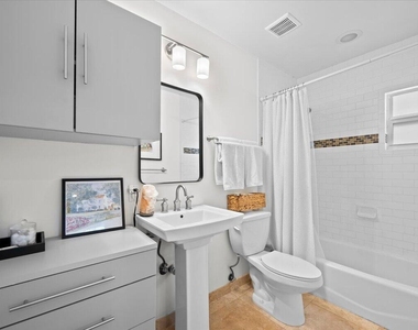 710 Cree Street - Photo Thumbnail 11