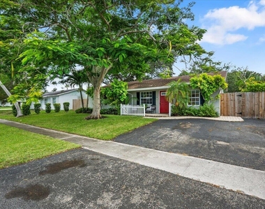 710 Cree Street - Photo Thumbnail 25