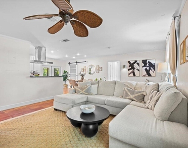 710 Cree Street - Photo Thumbnail 3