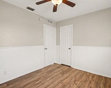 3720 Stanley Avenue - Photo Thumbnail 21