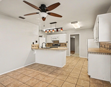 3720 Stanley Avenue - Photo Thumbnail 6